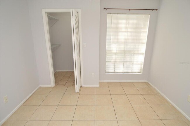 Building Photo - 8702 Mallard Reserve Dr