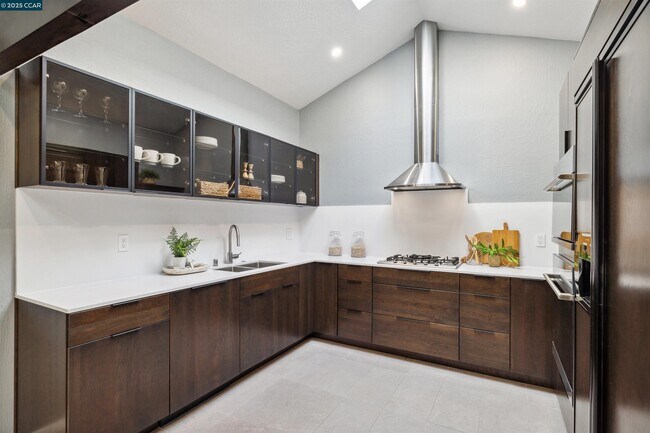 Building Photo - 4104 El Nido Ranch Rd