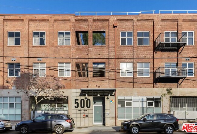Building Photo - 500 Molino St