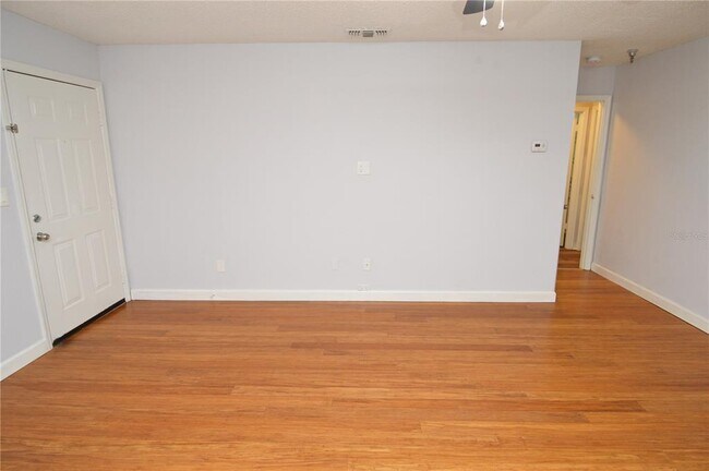 Building Photo - 10265 Gandy Blvd N