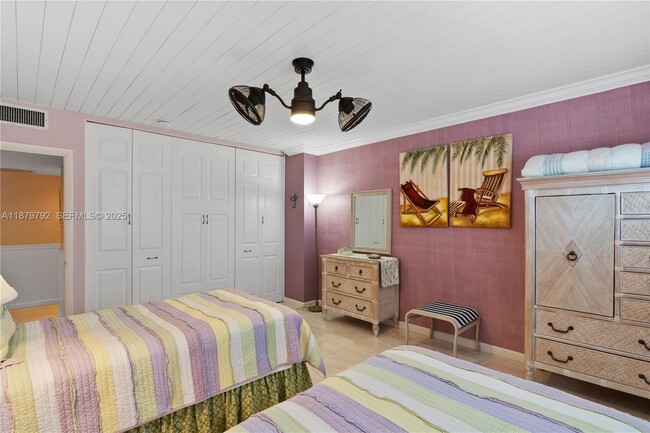 Building Photo - 3550 Galt Ocean Dr