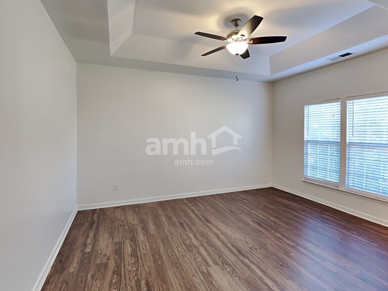 Building Photo - 12825 Beddingfield Dr