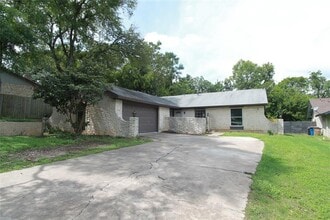 Building Photo - 6606 Betty Cook Dr