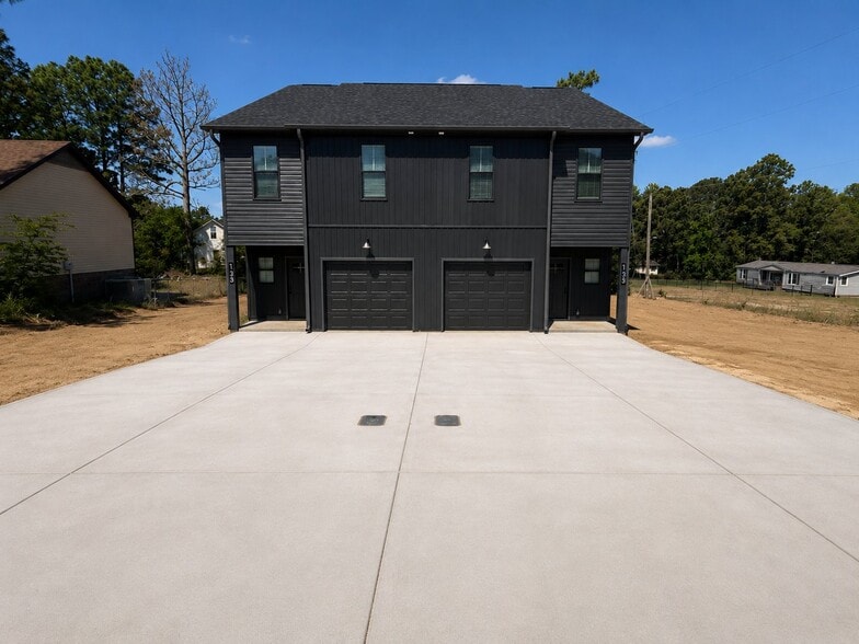 Building Photo - 3105 Cricket Rd