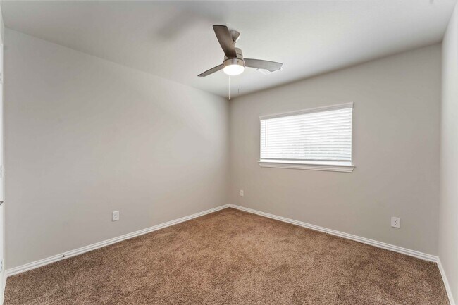 Building Photo - 12711 Taymouth Manor Dr