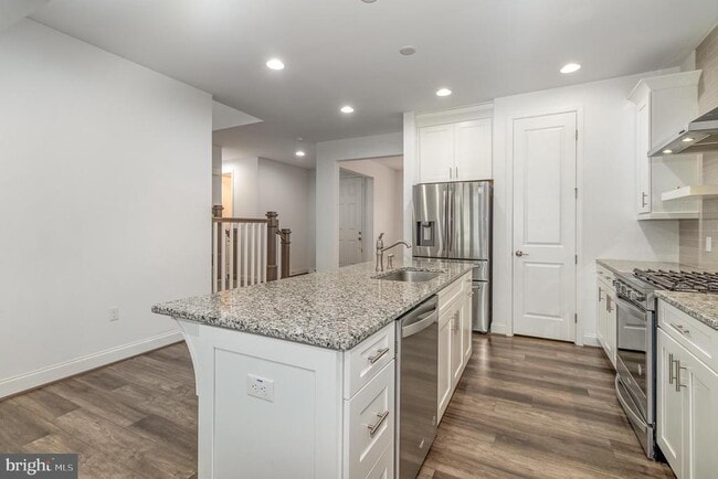 Building Photo - 66 Avery Wy