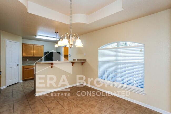 Building Photo - 702 Aries Dr