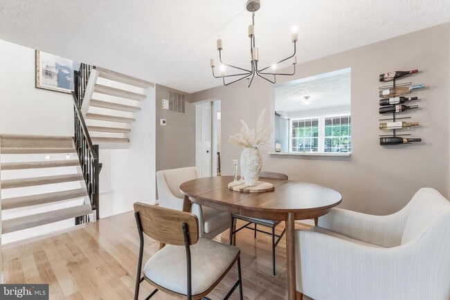 Building Photo - 2903 Bridgehampton Ct