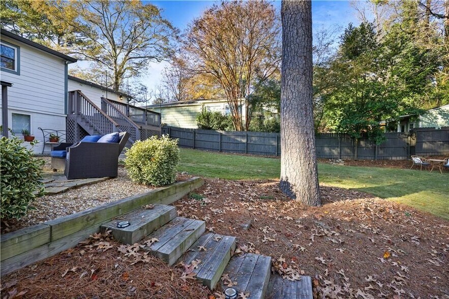 Building Photo - 1681 Bristol Dr NE