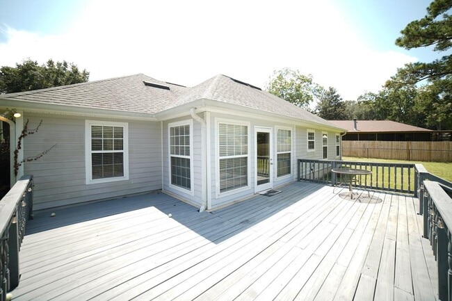 Building Photo - 3204 Gallant Fox Trail