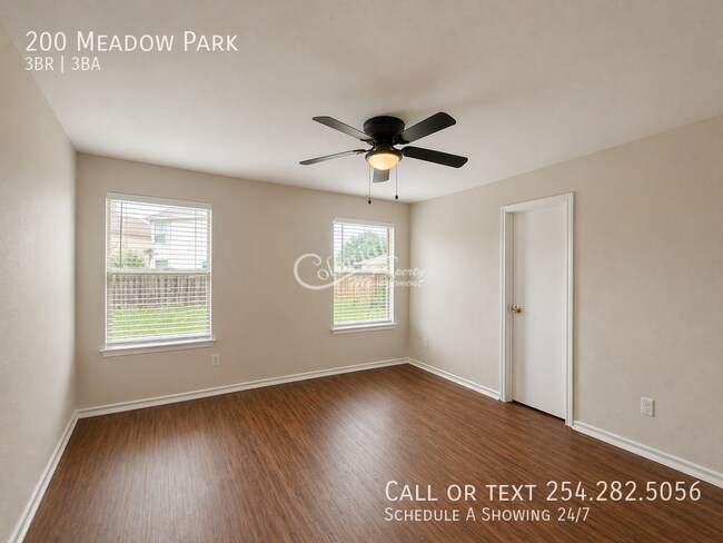 Building Photo - 200 Meadow Park Dr
