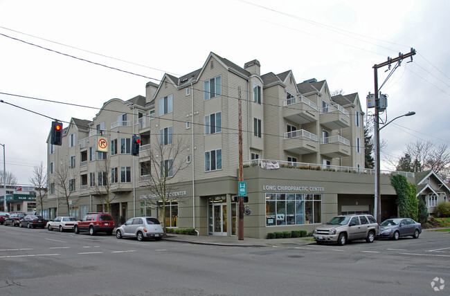 Building Photo - Ravenna Park Place