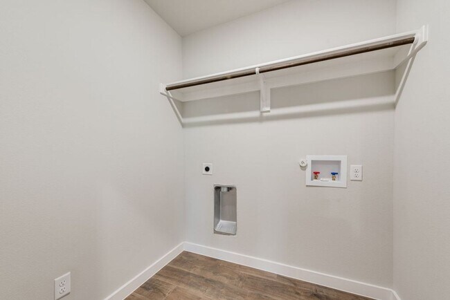 Building Photo - 4254 Clovis St