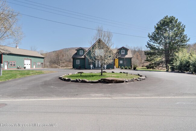 Building Photo - 52 Co Rd 65A