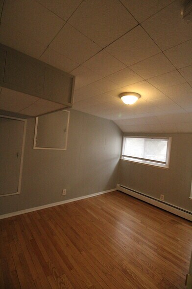 Building Photo - 7800 W Forest Home Ave