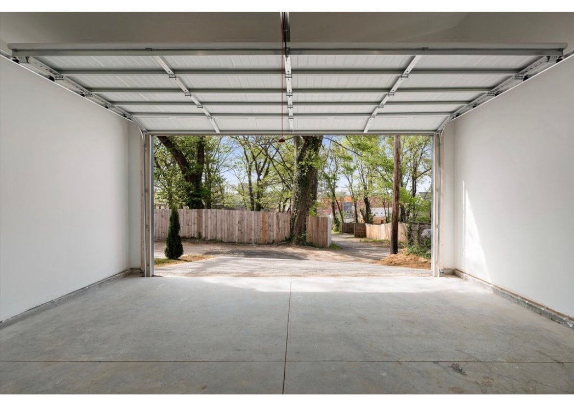 Building Photo - 151 Fain St