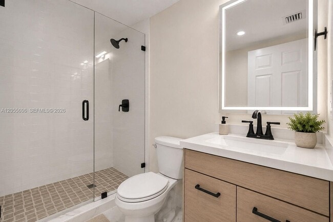 Building Photo - 2065 S Ocean Dr