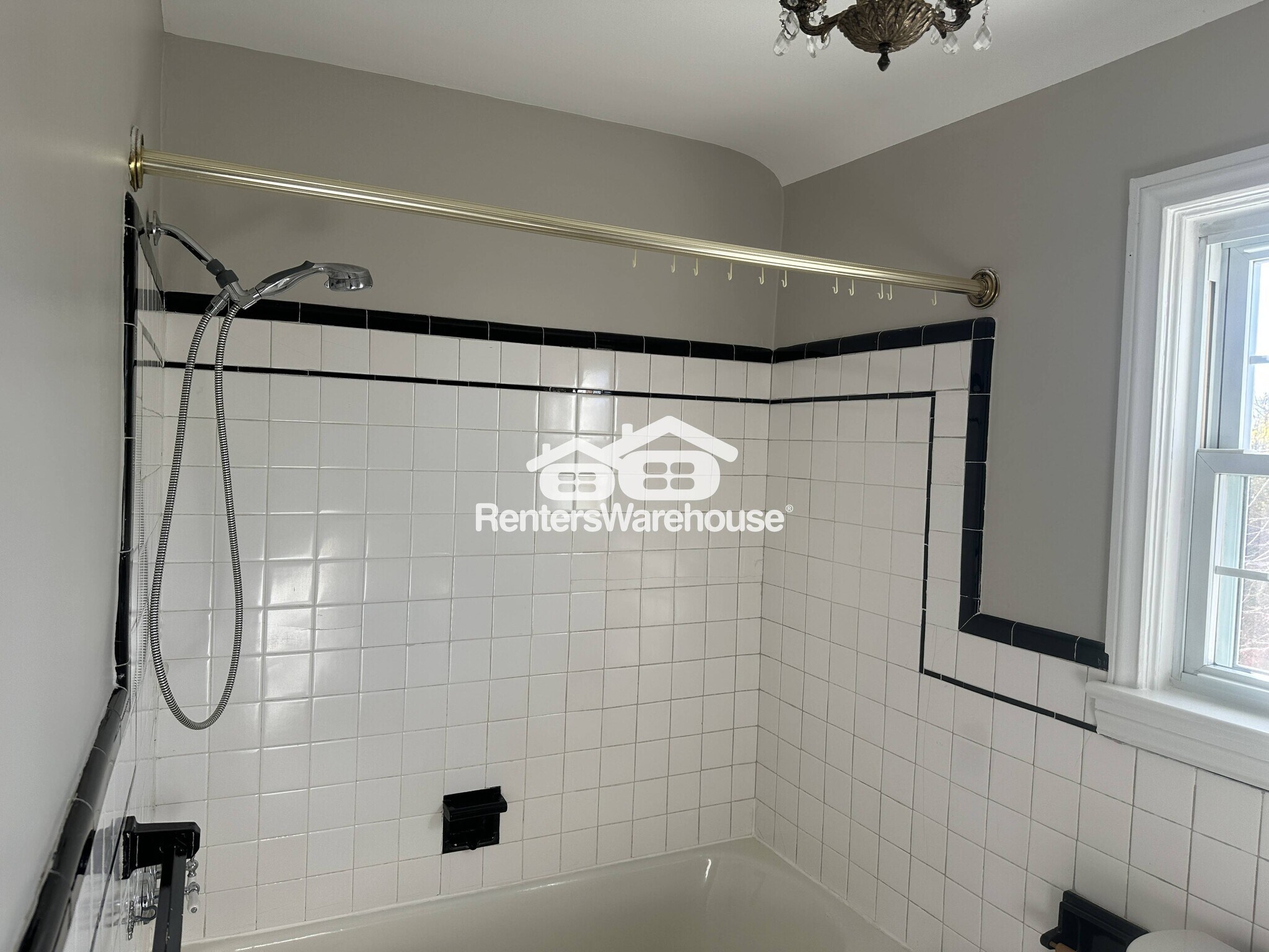 Building Photo - 3203 Glendale Ave