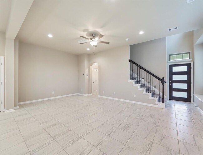 Building Photo - 2554 Terrace Point Dr
