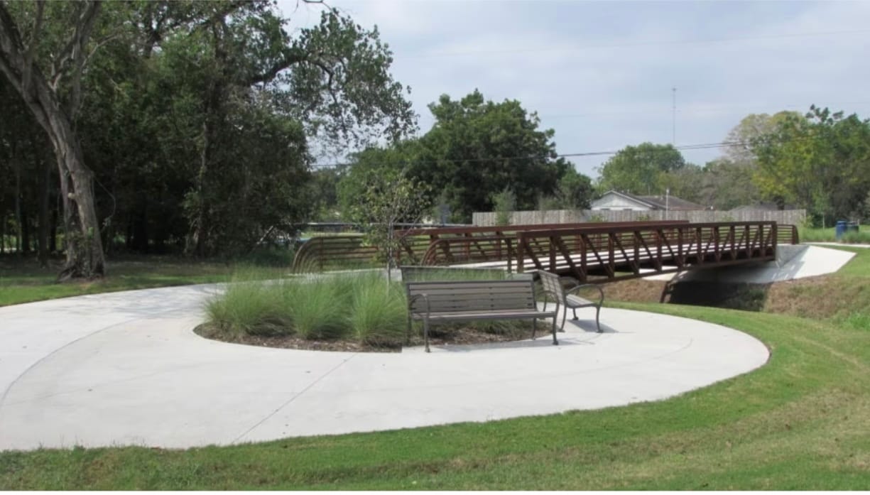 Walking trail 1 block away - 4822 Falls St