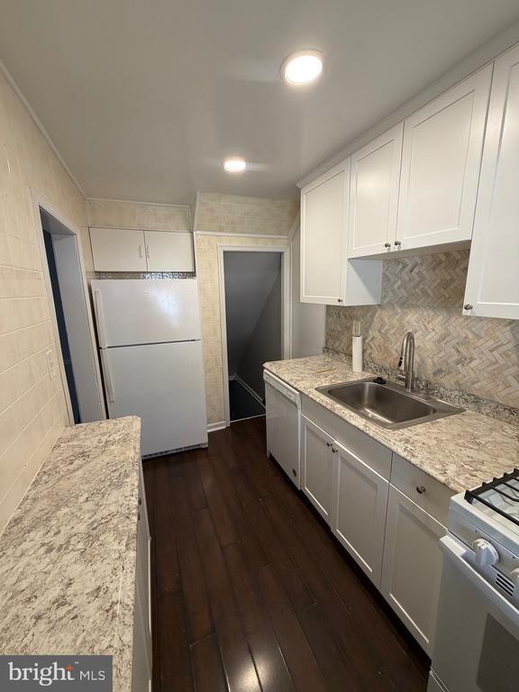 Building Photo - 1922 Frames Rd