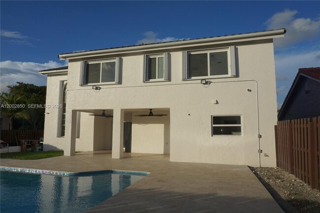 Building Photo - 15614 SW 110th Terrace