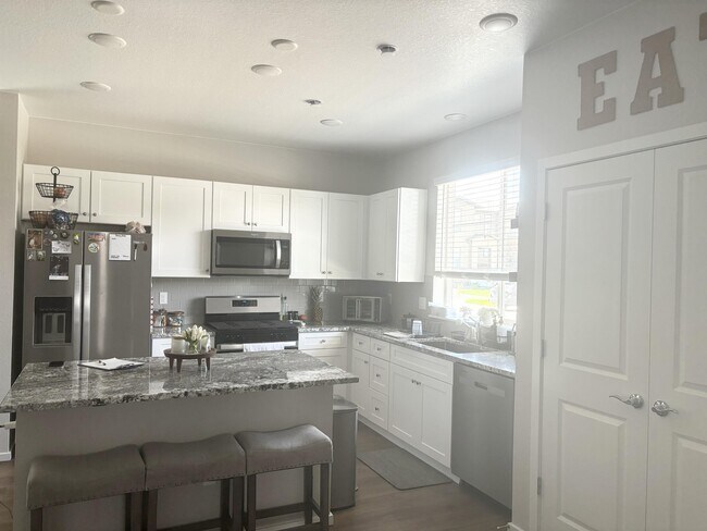 Building Photo - 23600 E 41st Ave