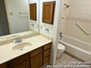 Building Photo - 13018 Heimer Rd