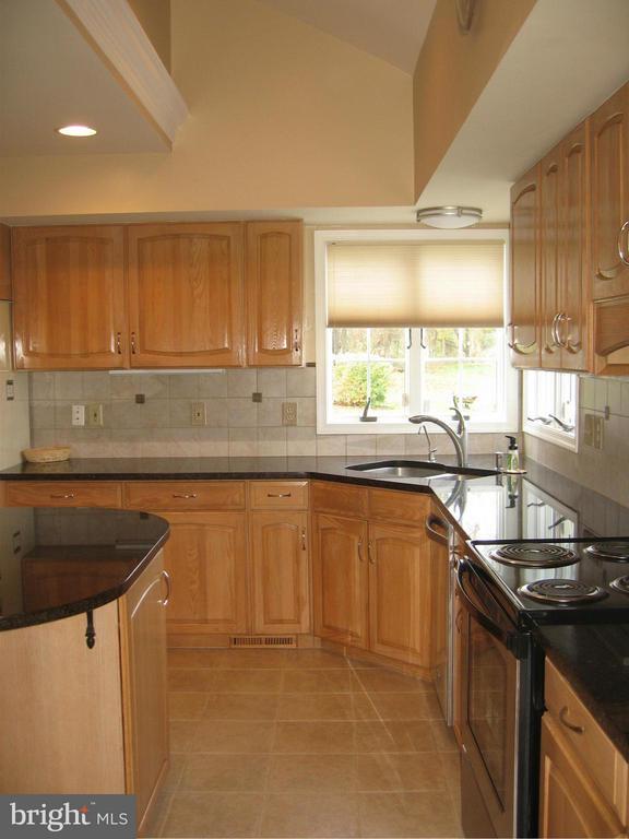 Building Photo - 2109 S Childs Rd
