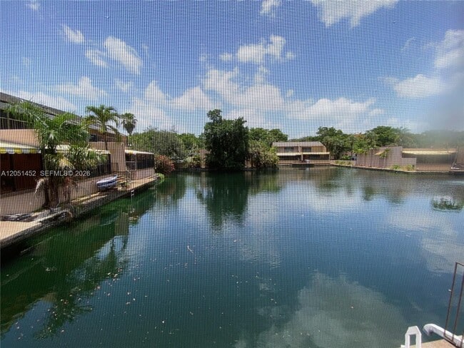 Building Photo - 16100 Kilmarnock Dr