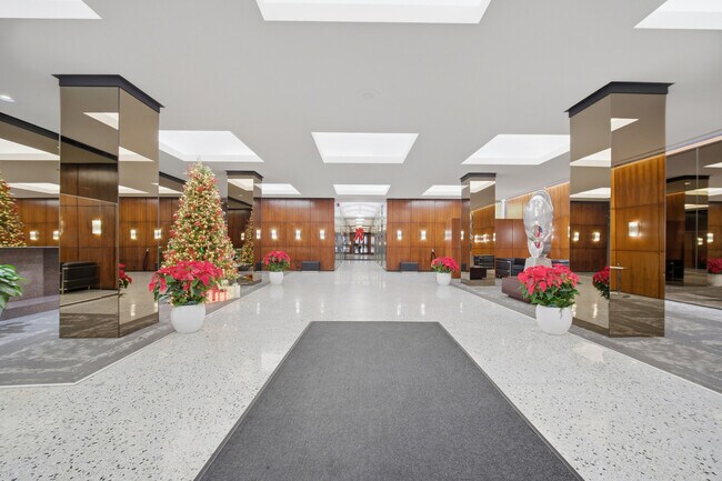 Building Photo - 535 N Michigan Ave