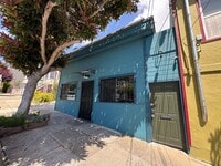 Building Photo - Remodeled 3BR/2BA Oasis with Hot Tub, Saun...