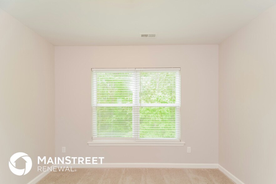 Building Photo - 1 Moonstone Ct