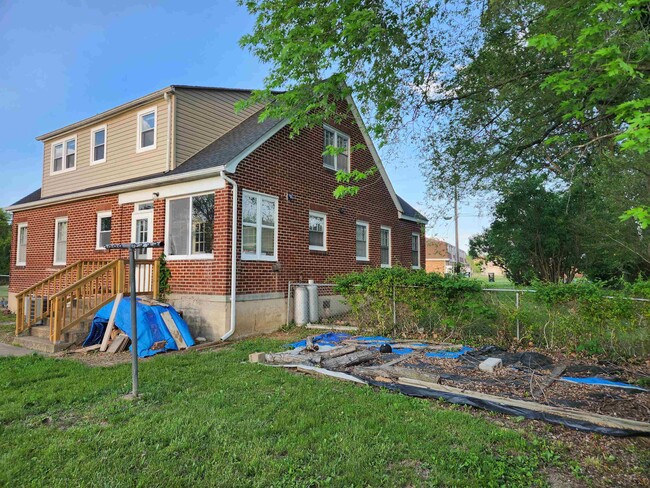 Building Photo - 9577 Shenandoah Dr