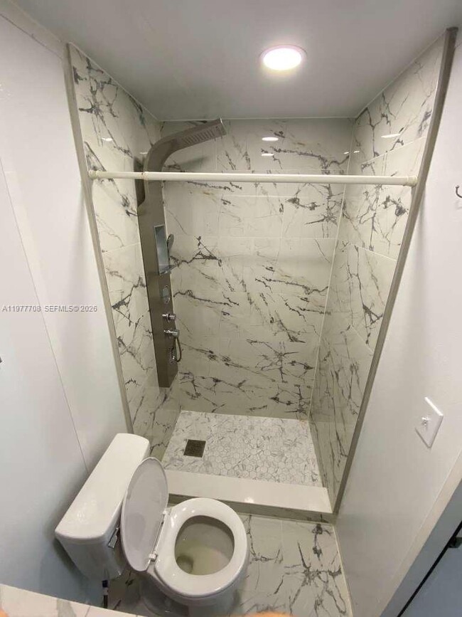 Building Photo - 7110 Hope St