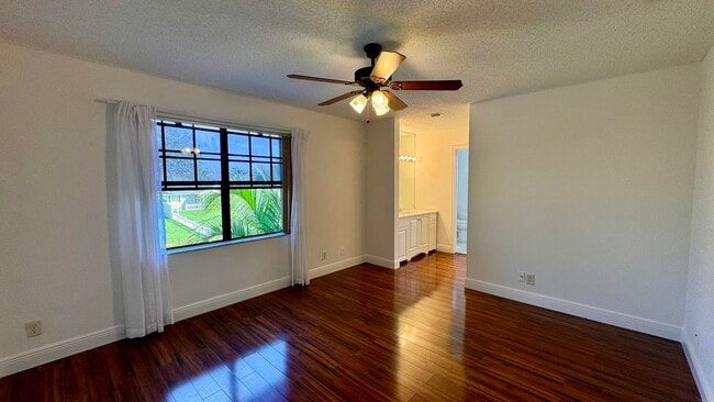 Building Photo - 1746 Harborside Cir