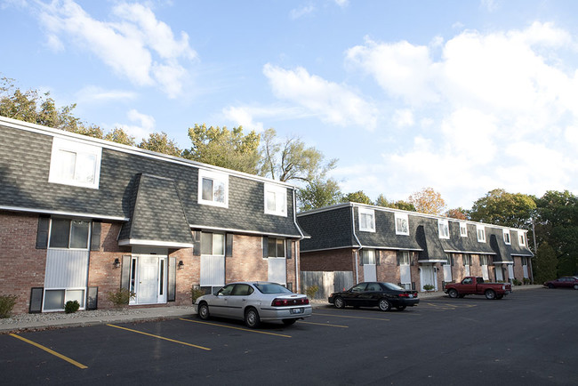 Building Photo - 12225 North Woodcrest Drive