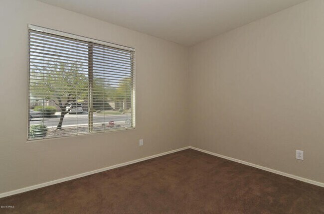 Building Photo - Great-room floor plan with 4 bedrooms PLUS den