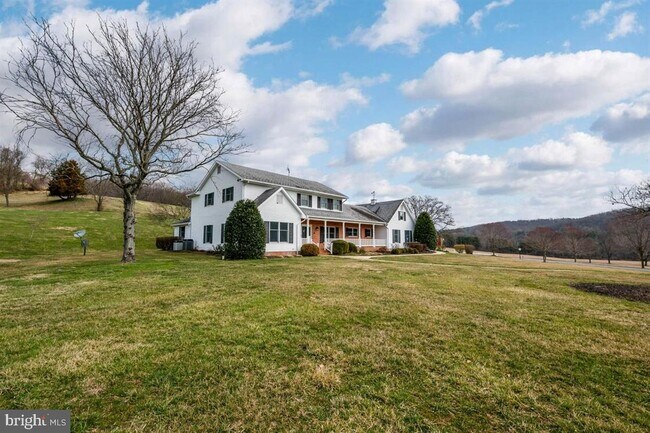 Building Photo - 15321 FALLS