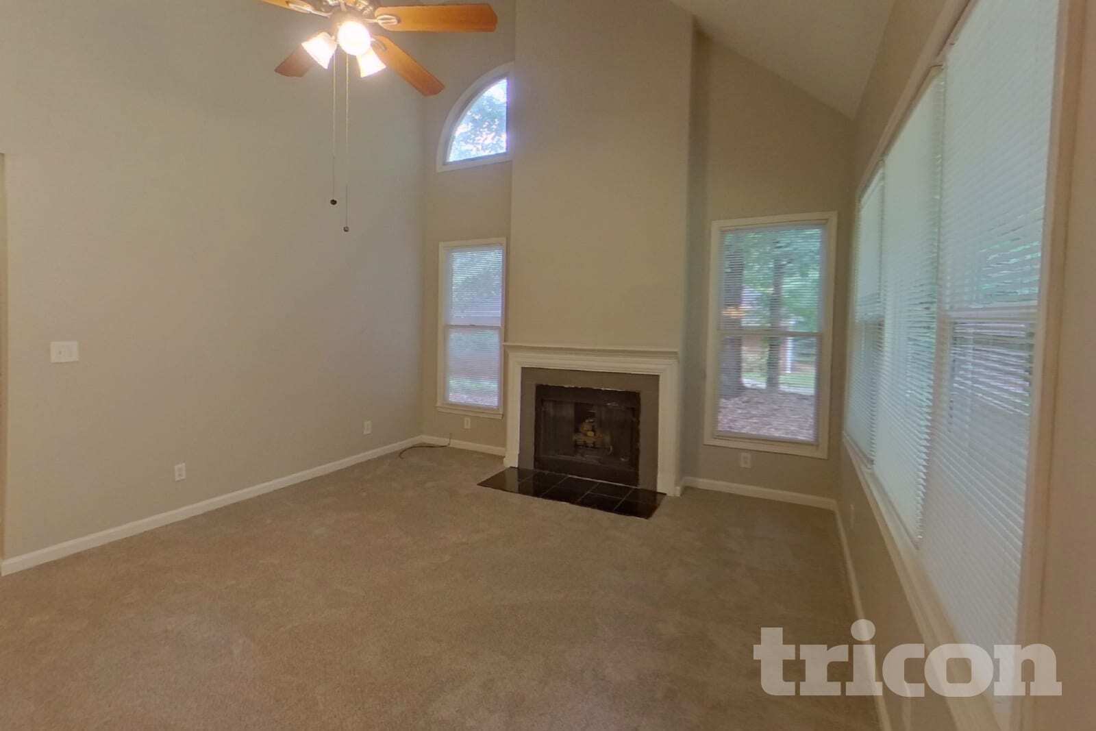 Building Photo - 4270 Riverlake Way