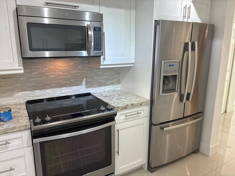 Building Photo - 11543 SW 109th Rd