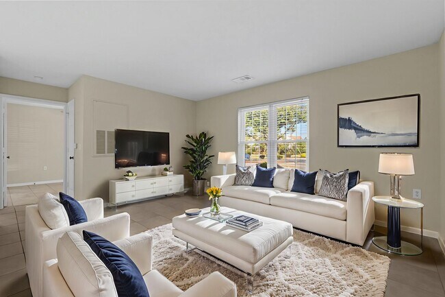 Building Photo - ??You had me at walk-in closet?? 1st Floor Immaculate 1 bedroom for rent in Sunny Myrtle Beach SC!