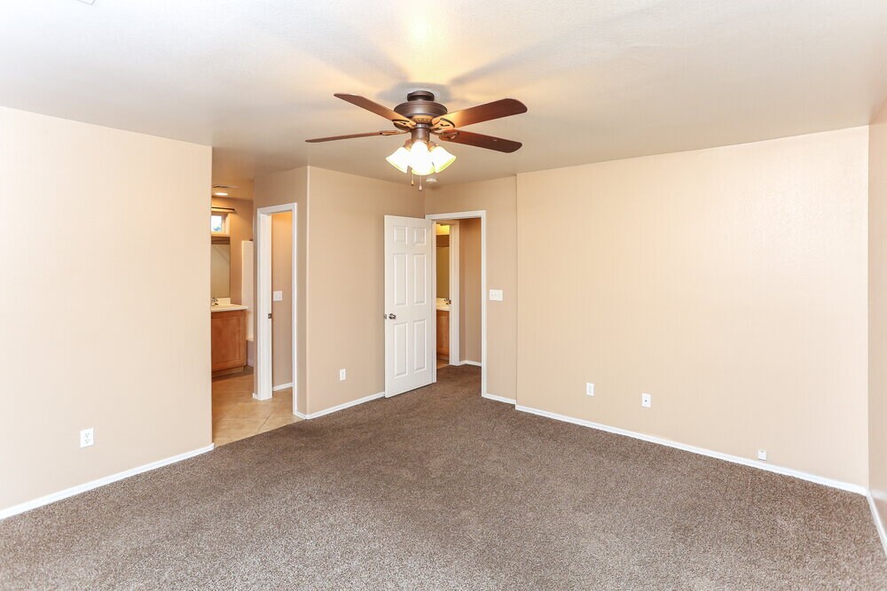 Building Photo - 8204 W Wildwood Glen Dr