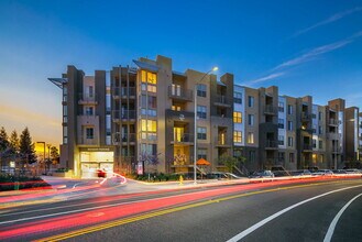 Building Photo - Enso