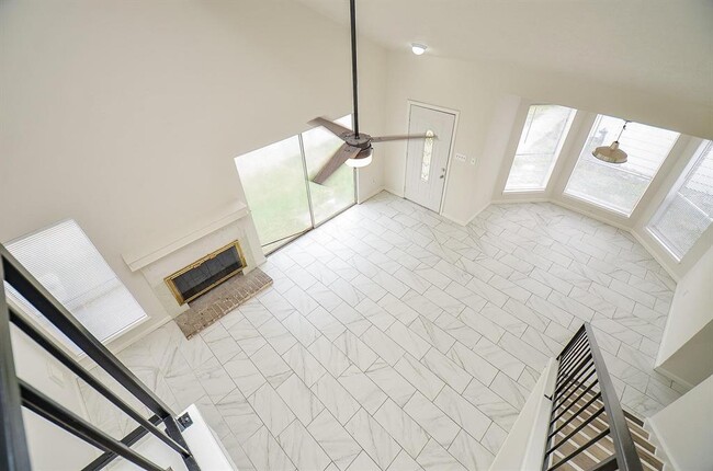 Building Photo - 11818 Spring Grove Dr