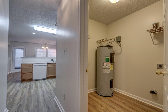 Building Photo - 632 Vonbryan Trace