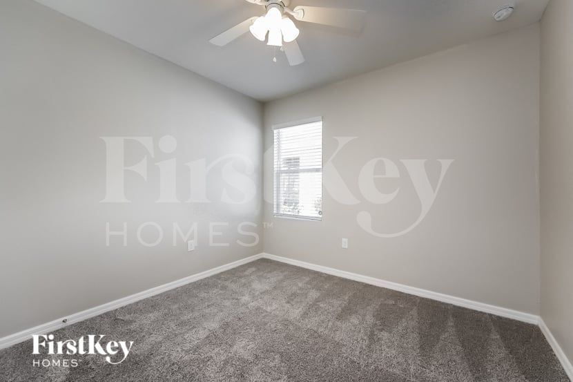 Building Photo - 27993 Arrowhead Cir