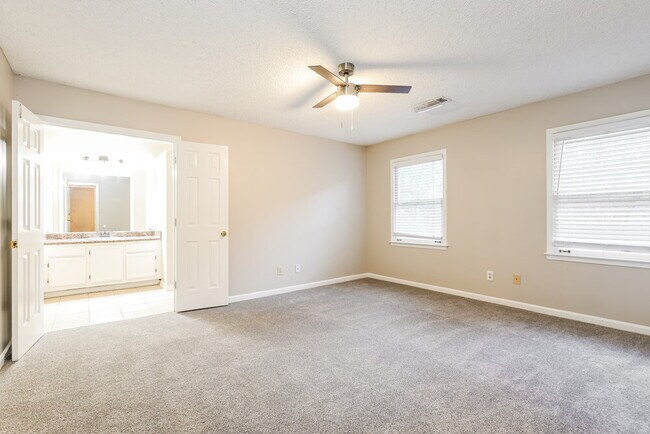 Building Photo - 337 Summer Pl