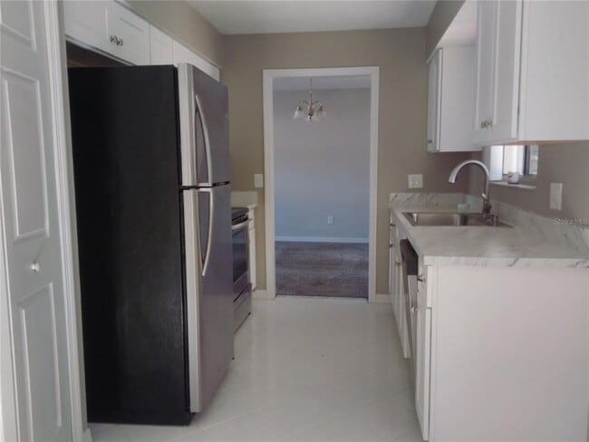 Building Photo - 1055 S Cooper Dr