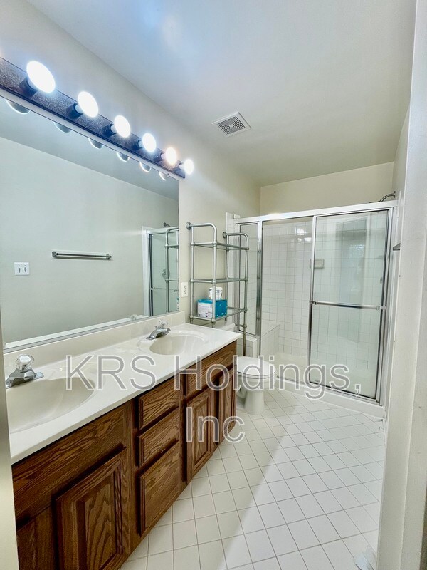 Building Photo - 15241 Barnabas Trail